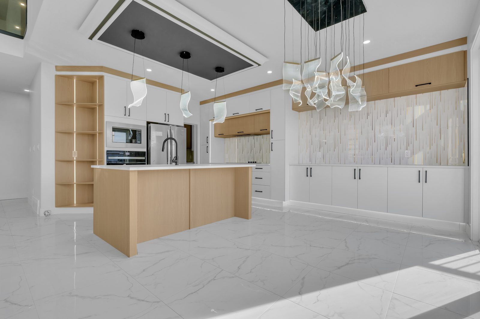 Woodbend Leduc walkout home photo 5